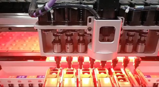 Automatiseret LED-chipproduktion