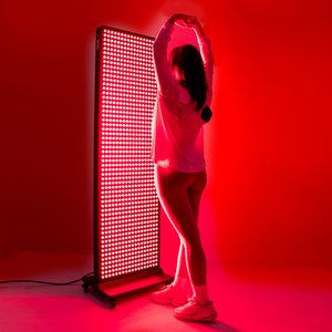 Groot 5000W paneel voor volledige lichaamstherapie met rood licht.